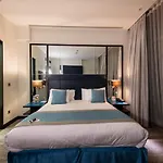 Crowne Plaza London Battersea